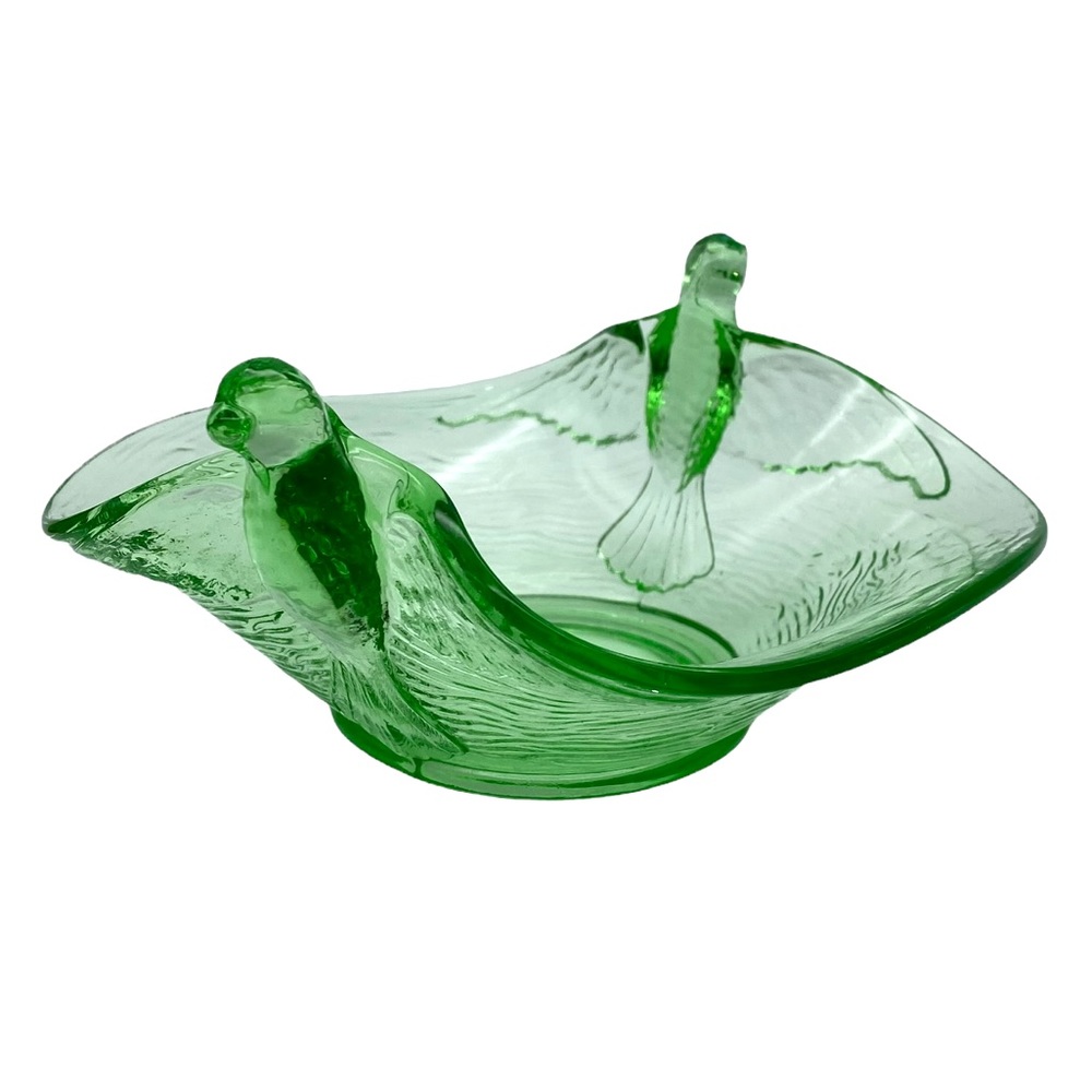 Vintage Fenton green uranium love birds bowl
